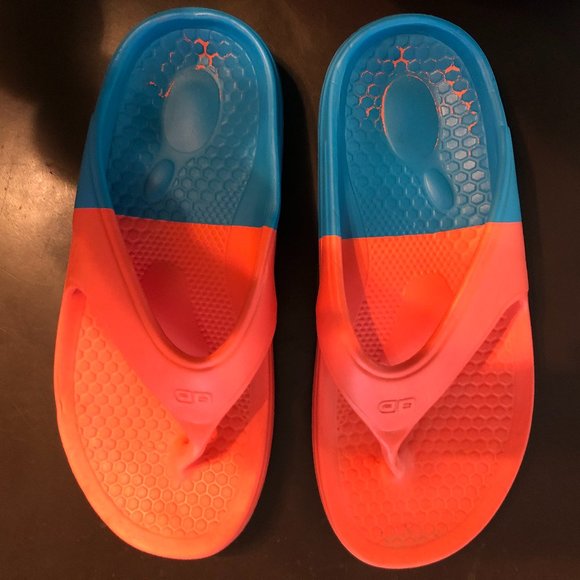 Spenco (like Oofos) Fusion 2 Dipped Flip Flops - Picture 1 of 3